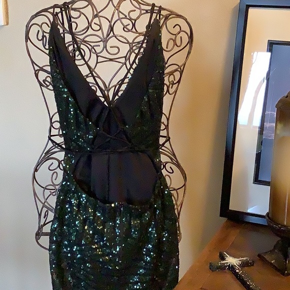 Dress - Picture 5 of 6